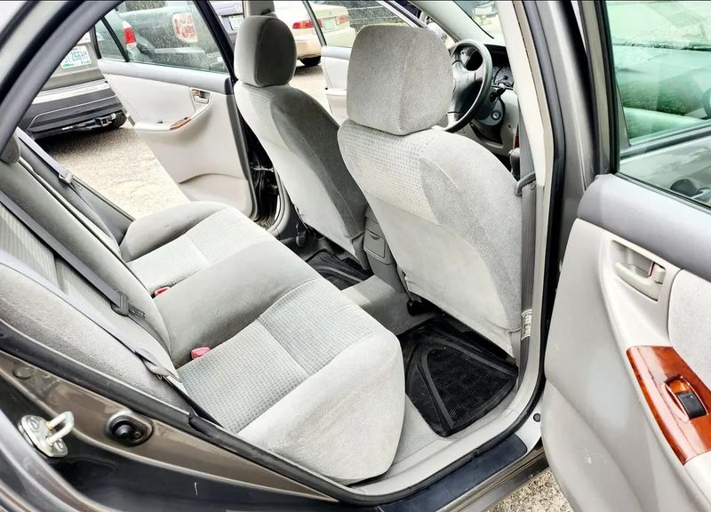 Thumbnail 5 of 2012 Toyota Corolla LE